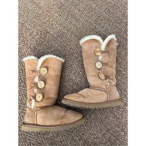 UGG boots with buttons